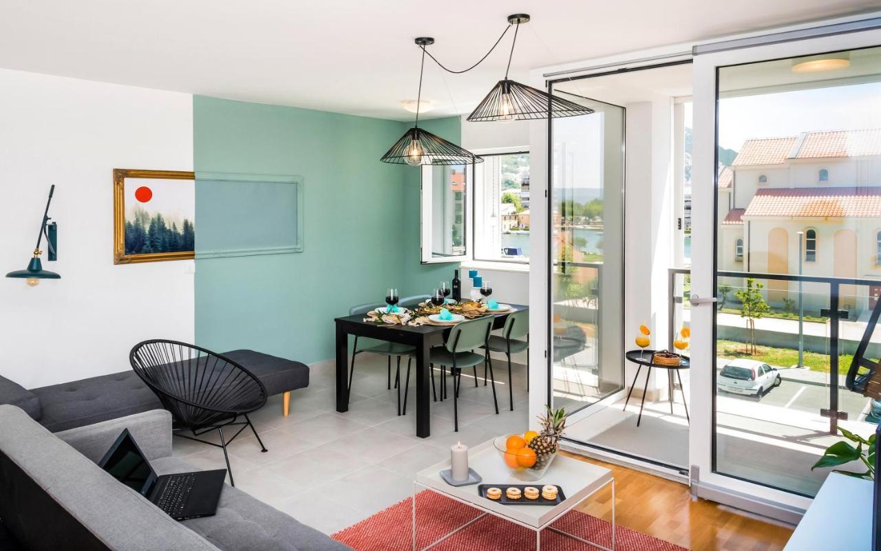 אומיס Rivus Apartments מראה חיצוני תמונה