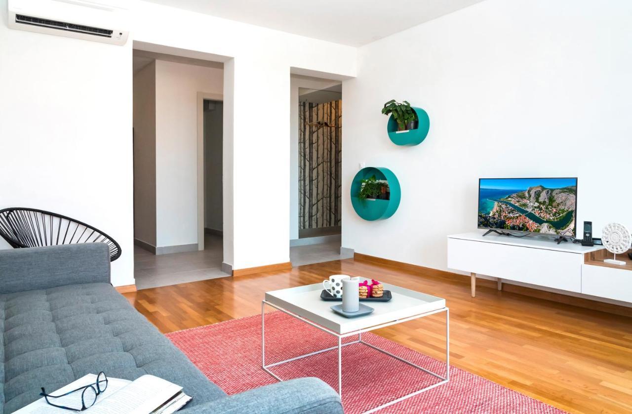 אומיס Rivus Apartments מראה חיצוני תמונה