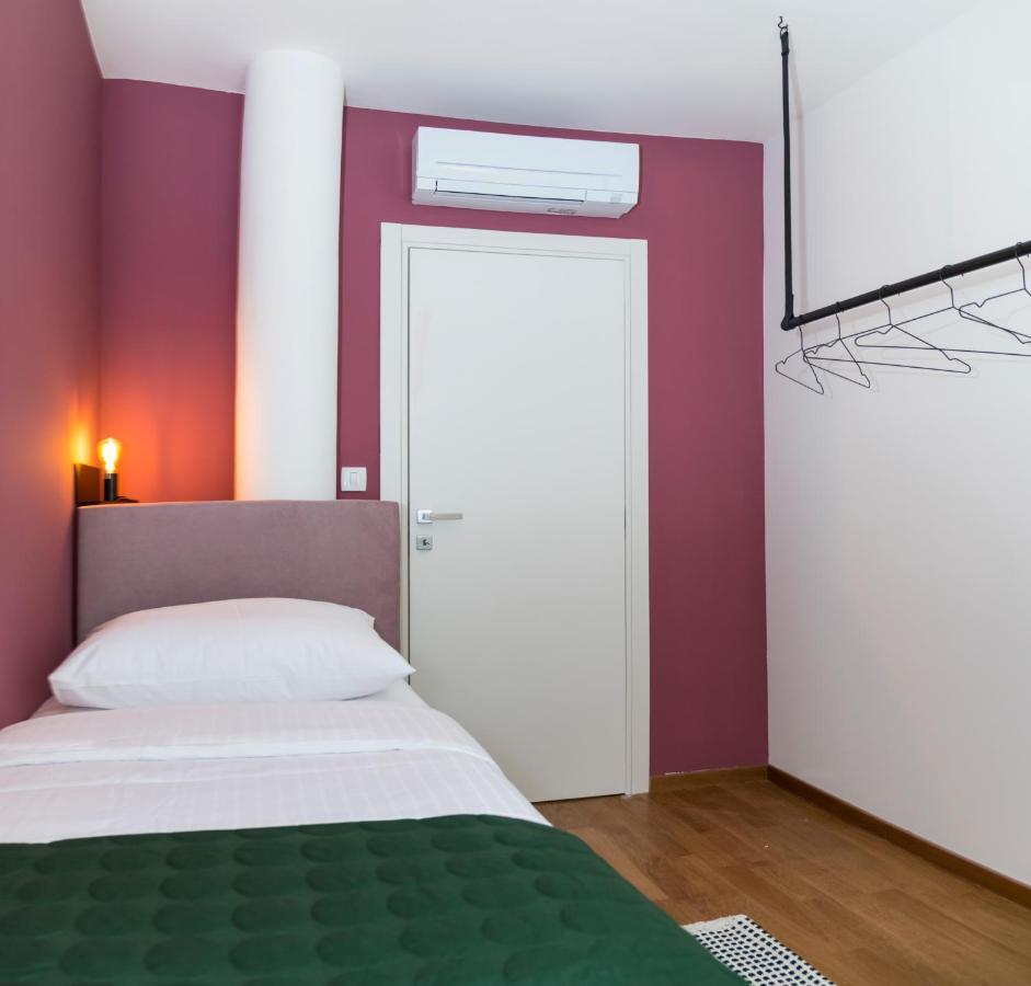 אומיס Rivus Apartments מראה חיצוני תמונה
