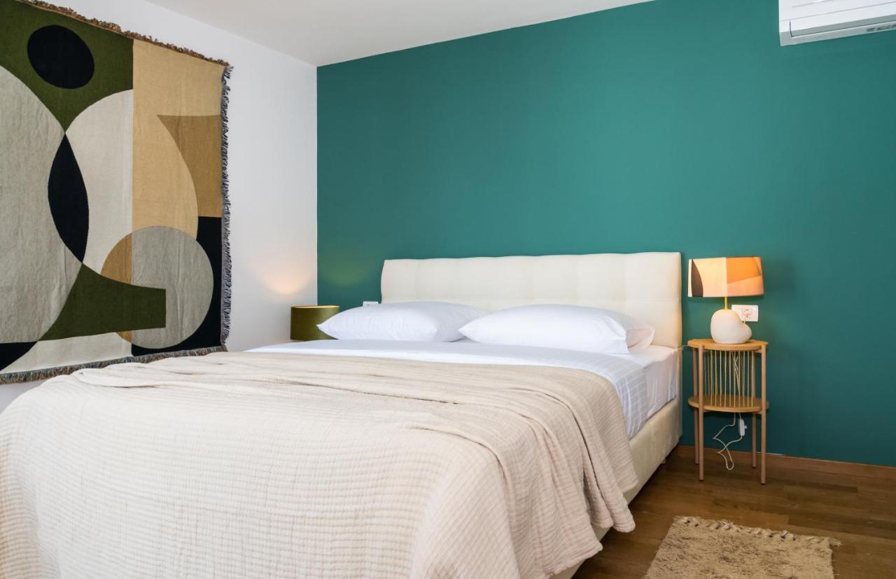 אומיס Rivus Apartments מראה חיצוני תמונה