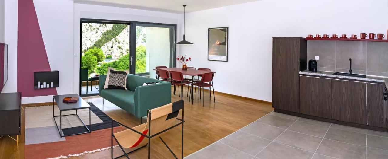 אומיס Rivus Apartments מראה חיצוני תמונה