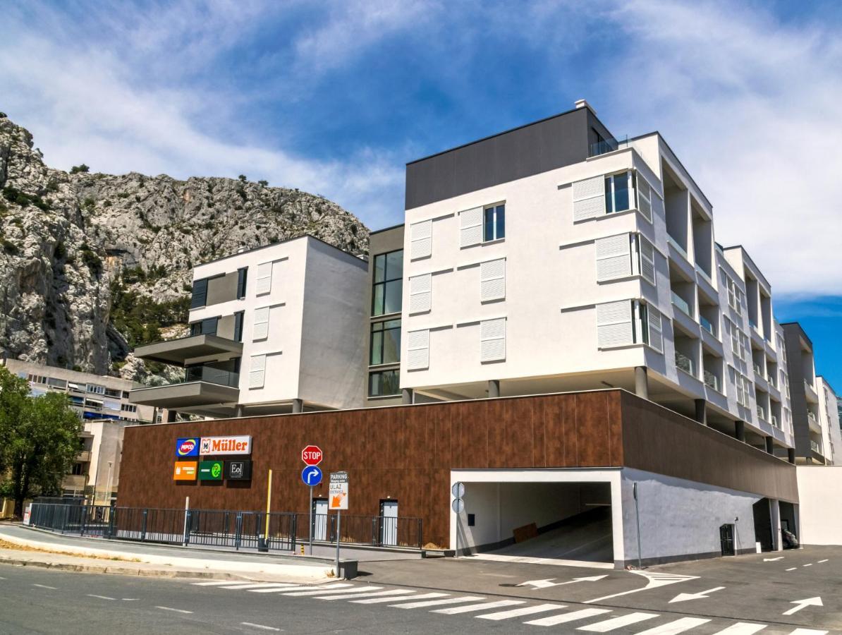 אומיס Rivus Apartments מראה חיצוני תמונה